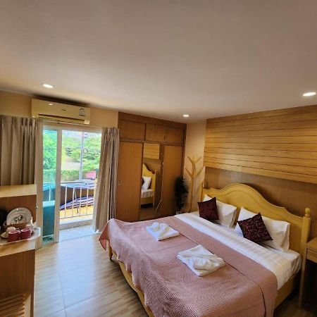 Alaita Hostel Patong מראה חיצוני תמונה